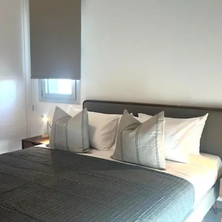 Phaedrus Living Coral Ambiance